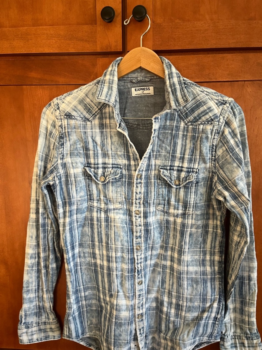 Express Men’s Blue and White Washed Plaid Button-Down Shirt